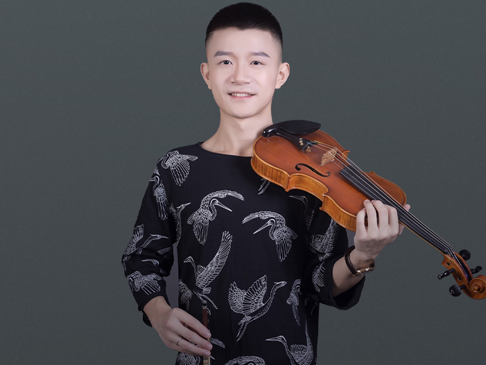 小提琴演奏员【黄 河】